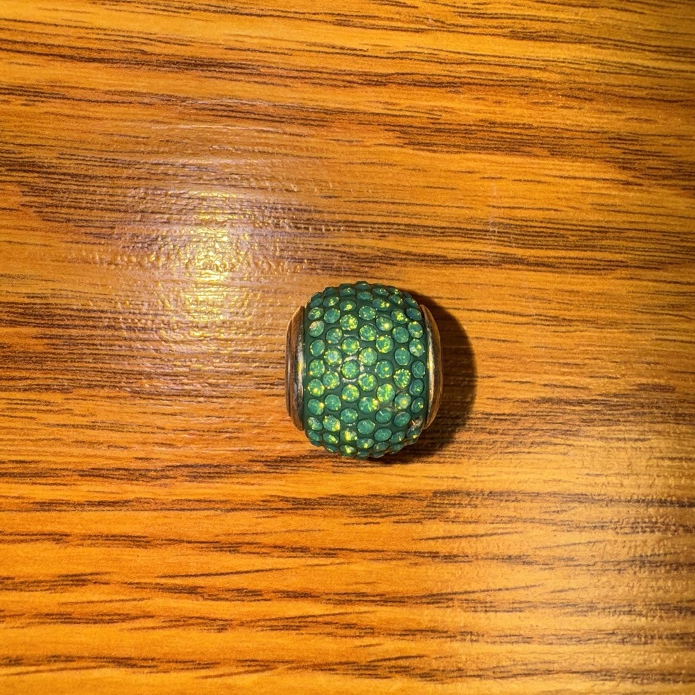 Brighton cupid's  kiss green crystal bead